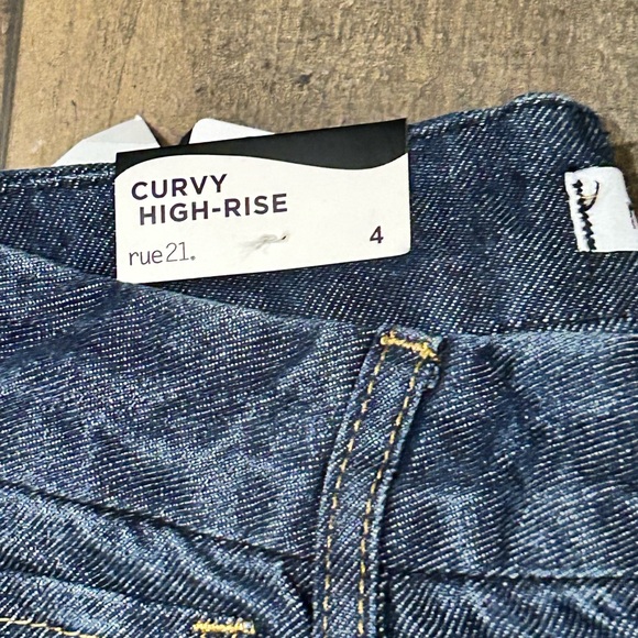 BNWT Rue 21 high rise curvy - Picture 2 of 4